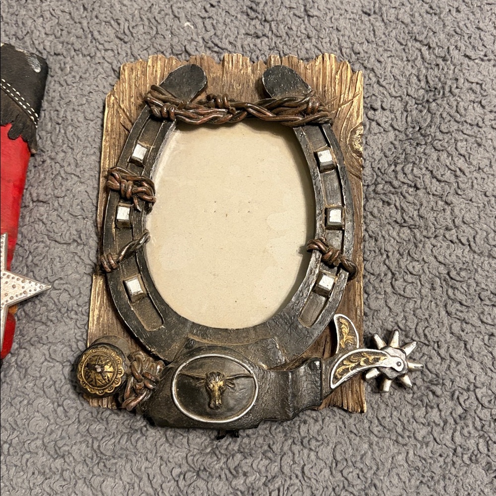 Rustic Red Cowboy Boot Photo Frame - Unbranded - Picture 2 of 3